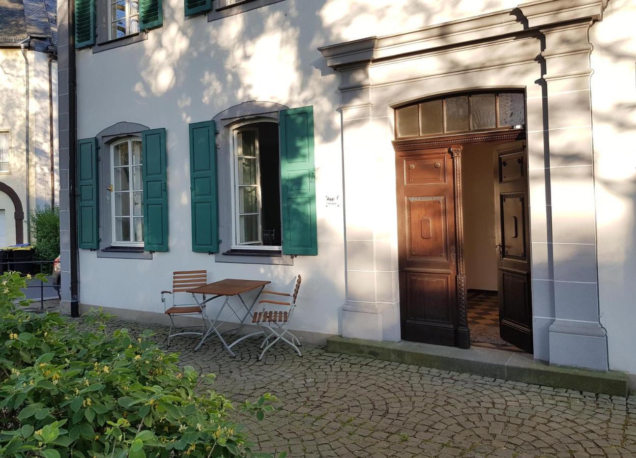 Ehem. Sommerresidenz Von Fuerst Friedrich Iii. App.1 Und App.2 Kirn Exterior photo